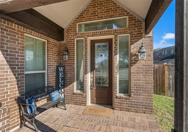 3rd image of 4747 Abercorn St, Rosharon, TX 77583 | MLS# 34197888