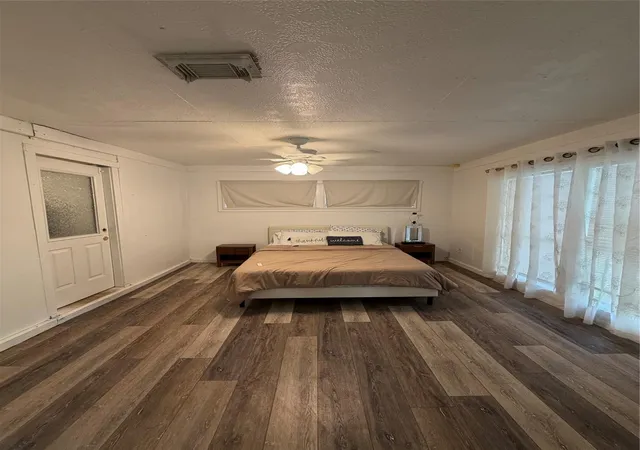 32nd image of 16005 Old Richmond Rd, Sugar Land, TX 77498 | MLS# 86643450
