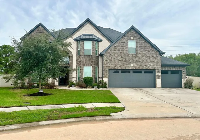 Photo 4 of Single family home for sale at 1207 Euclid Ct, Rosenberg, TX 77469 | MLS# 27116381 | Listing updated on 2026-08-27