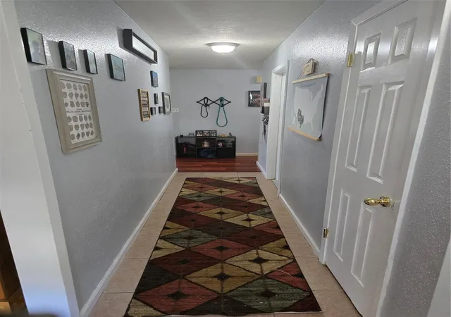 4th image of 3827 Pecan Cir, La Porte, TX 77571 | MLS# 67627379