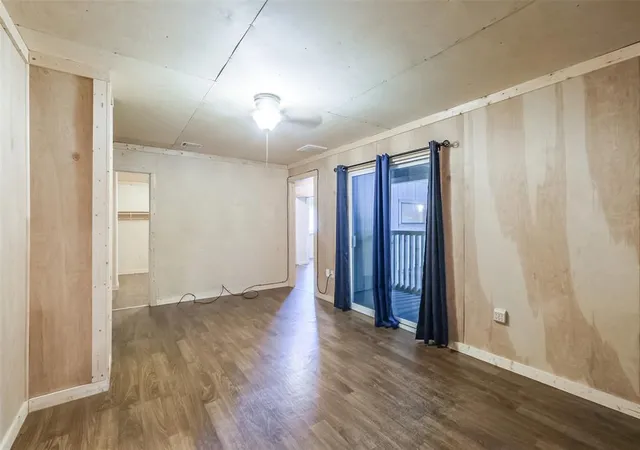 3rd image of 7528 Gainesville St, Houston, TX 77020 | MLS# 42255303
