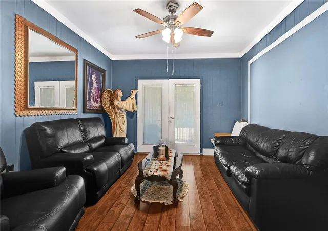 4th image of 6648 Avenue C, Houston, TX 77011 | MLS# 59907707