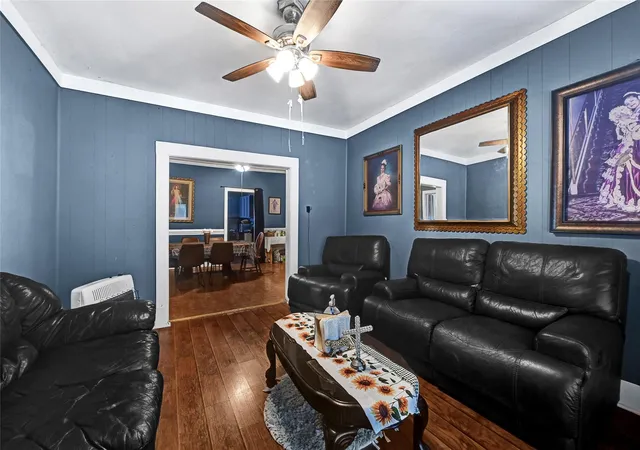 5th image of 6648 Avenue C, Houston, TX 77011 | MLS# 59907707
