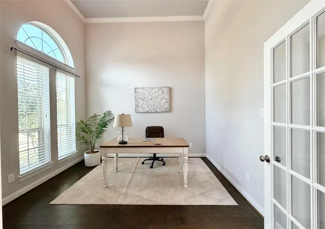 Photo 4 of Single family home for sale at 6503 Jesse Creek Ln, Sugar Land, TX 77479 | MLS# 30333616 | Listing updated on 2026-10-03