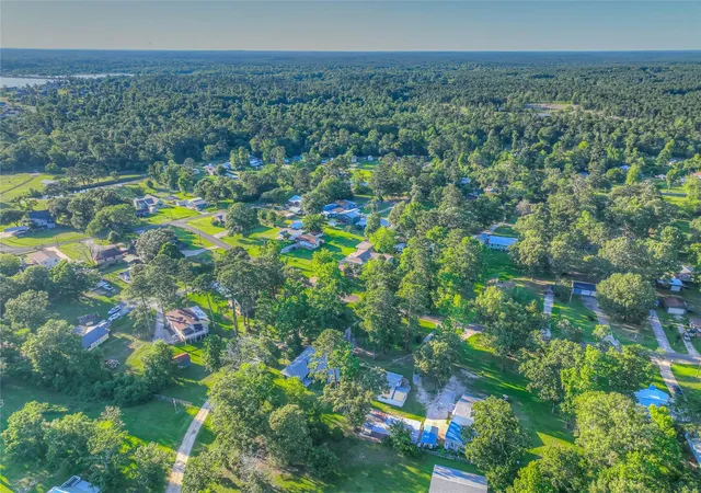 50th image of 323 Lakeview Dr, Onalaska, TX 77360 | MLS# 60450298