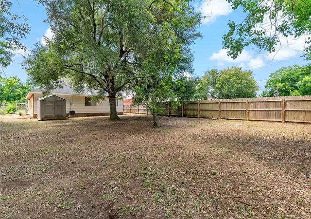 19th image of 8003 Swiftwater Ln, Houston, TX 77075 | MLS# 81372062