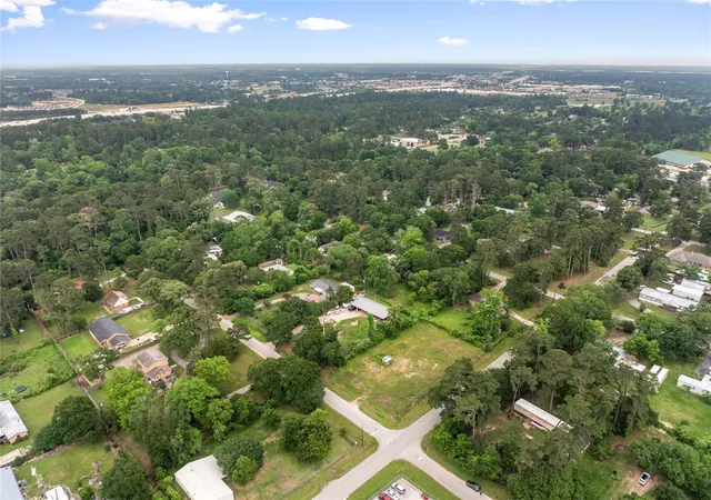 5th image of 29810 Kingbird Dr, Tomball, TX 77377 | MLS# 65991925