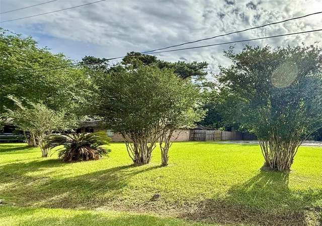 5th image of 320 Hebert St, Vidor, TX 77662 | MLS# 11574668