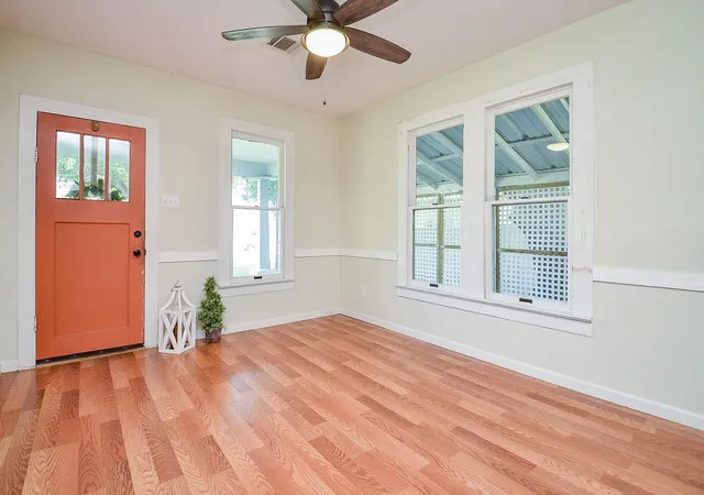 Photo 3 of Single family home for sale at 1615 Eagle Lake Rd, Sealy, TX 77474 | MLS# 48422995 | Listing updated on 2026-09-16