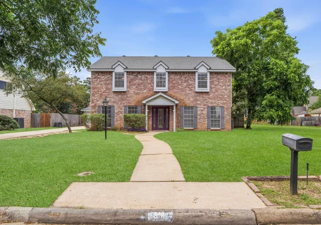 Photo 3 of Single family home for sale at 3902 Stillview Dr, Houston, TX 77068 | MLS# 30874425 | Listing updated on 2026-08-14
