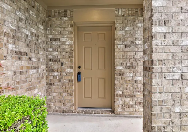 4th image of 9415 Shaded Pines Dr, Humble, TX 77396 | MLS# 71271146