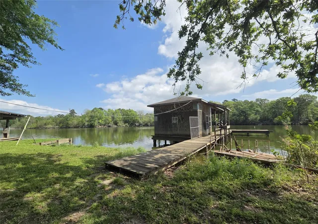 Photo 21 of Land for sale at 0 Lakeside Dr, Huntsville, TX 77320 | MLS# 64274269 | Listing updated on 2026-08-10