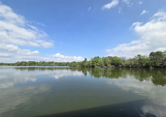 Photo 3 of Land for sale at 0 Lakeside Dr, Huntsville, TX 77320 | MLS# 64274269 | Listing updated on 2026-08-10