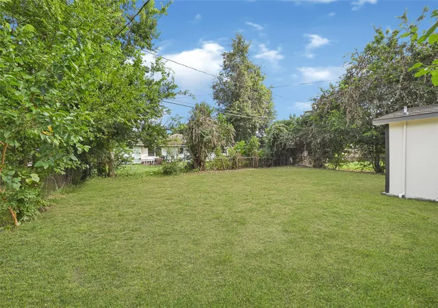 Photo 3 of Single family home for sale at 6511 Belmark St, Houston, TX 77087 | MLS# 5206722 | Listing updated on 2026-10-07