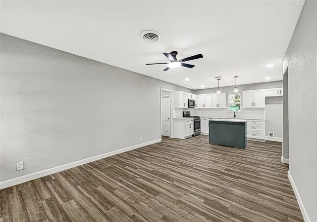 Photo 4 of Single family home for sale at 6511 Belmark St, Houston, TX 77087 | MLS# 5206722 | Listing updated on 2026-10-07