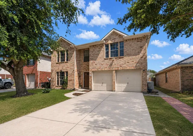Photo 2 of Single family home for sale at 5918 Stirring Winds Ln, Houston, TX 77086 | MLS# 94854566 | Listing updated on 2026-07-20