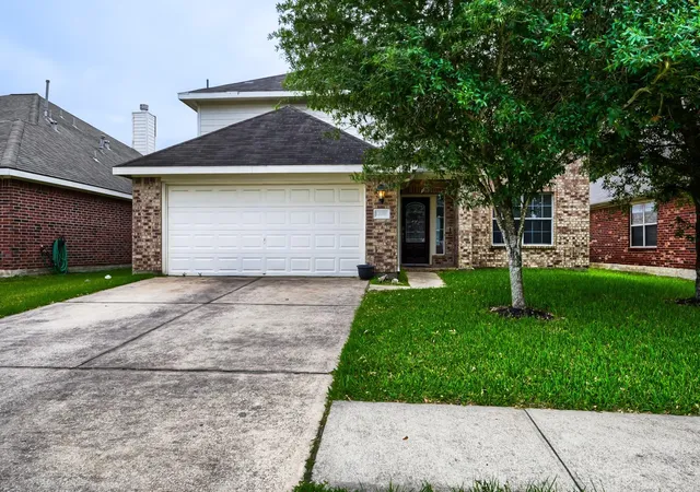 Photo 3 of Single family home for sale at 12018 Back Bay Ridge Way, Houston, TX 77089 | MLS# 8089531 | Listing updated on 2026-09-04