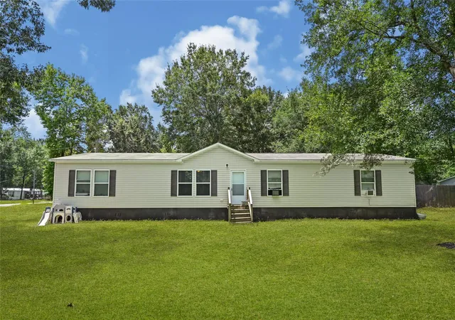 Photo 2 of Single family home for sale at 12617 Highway 105, Cleveland, TX 77327 | MLS# 37249127 | Listing updated on 2026-09-11