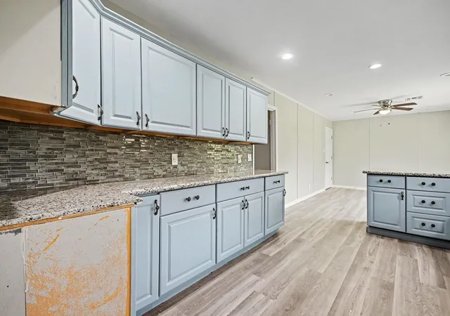 Photo 3 of Single family home for sale at 203 Chestnut St, Lake Jackson, TX 77566 | MLS# 12407206 | Listing updated on 2026-09-14