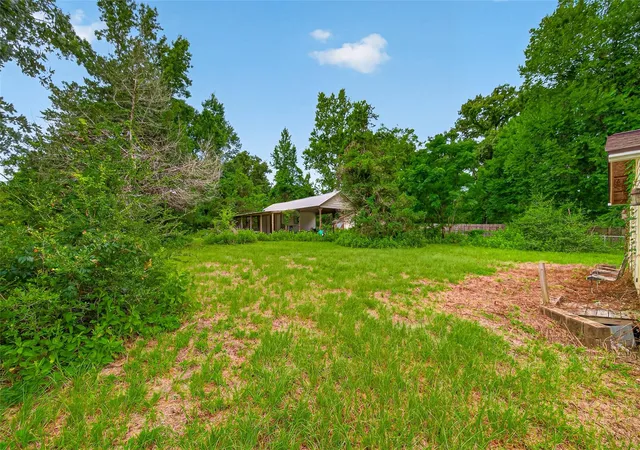 Photo 36 of Single family home for sale at 141 Town And Country Dr, Huntsville, TX 77320 | MLS# 51803345 | Listing updated on 2026-09-04