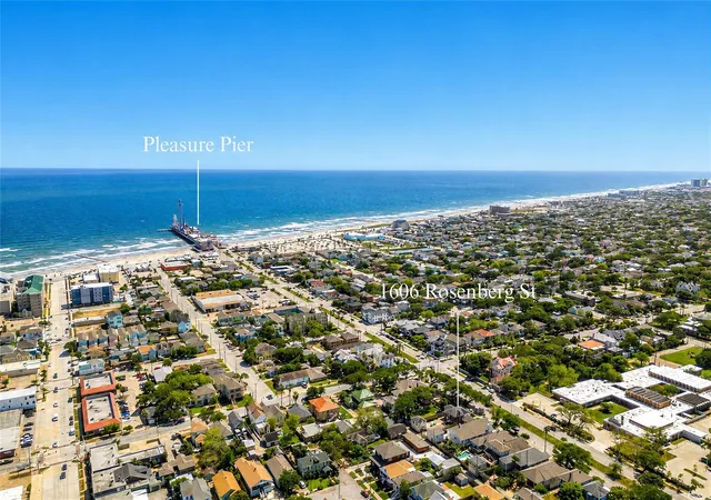 Photo 3 of Single family home for sale at 1606 Rosenberg St, Galveston, TX 77550 | MLS# 42516688 | Listing updated on 2026-09-12