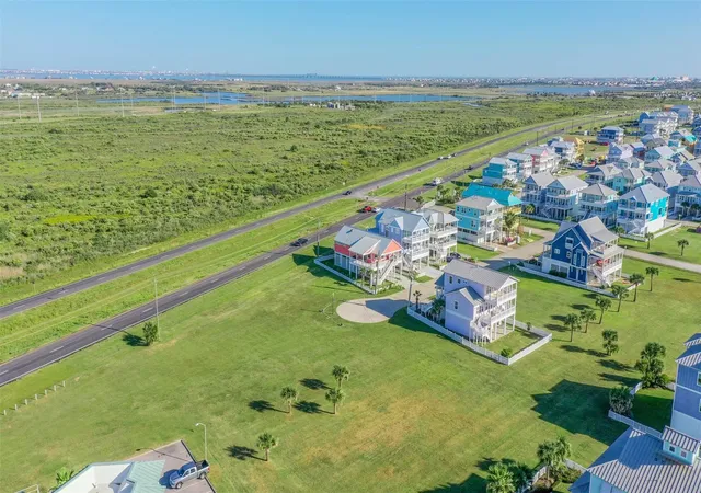 Photo 4 of Land for sale at 11727 Opihi, Galveston, TX 77554 | MLS# 38865707 | Listing updated on 2026-05-13