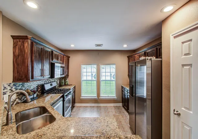 Photo 4 of Sale Pending at 2516 Vaughn St, Houston, TX 77093 | MLS# 23085954 | Listing updated on 2026-09-16