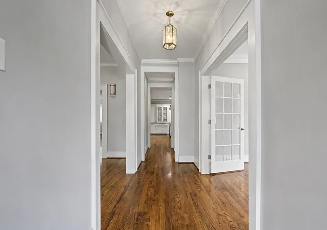 Photo 3 of Single family home for sale at 1322 Tulane St, Houston, TX 77008 | MLS# 70598061 | Listing updated on 2026-09-16