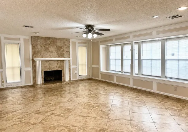 2nd image of 2058 Parkdale Dr, Kingwood, TX 77339 | MLS# 33877150