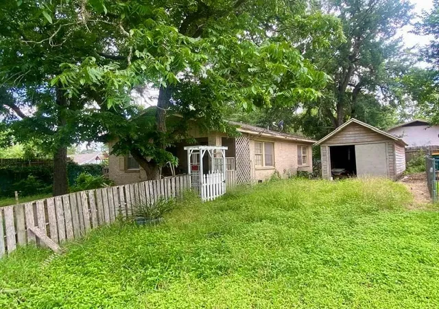 Homes for sale in La Grange, TX | 645 & 643 N Monroe St, La Grange, TX 78945 | MLS# 34449222