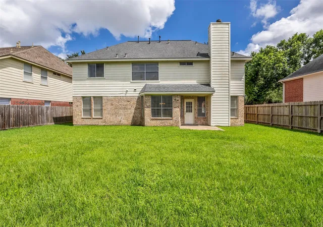 24th image of 12018 Natural Bridges Ln, Sugar Land, TX 77498 | MLS# 87839079