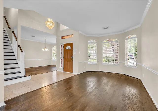 5th image of 12018 Natural Bridges Ln, Sugar Land, TX 77498 | MLS# 87839079