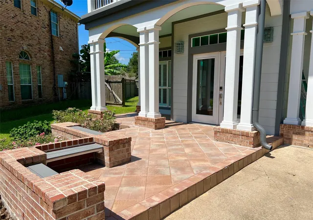 Photo 2 of Single family home for sale at 341 Lasso St, Angleton, TX 77515 | MLS# 13663746 | Listing updated on 2026-08-01