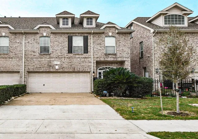Homes for sale in Houston, TX | 2806 Bering Dr, Houston, TX 77057 | MLS# 29265074