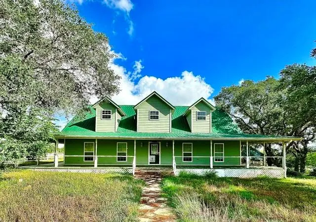 Single family home for sale at 270 Cyn View Dr, Goliad, TX 77963 | MLS# 32094470 | Listing updated on 2025-09-17