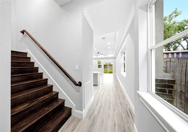 Photo 3 of Sale Pending at 2811 Wichita St, Houston, TX 77004 | MLS# 37224715 | Listing updated on 2026-09-16