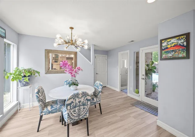 5th image of 842 Ivy Wall Dr, Houston, TX 77079 | MLS# 75378909
