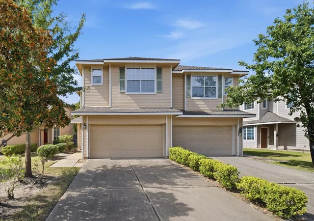 Townhouse for sale at 16122 Sandy Path Ln, Houston, TX 77084 | MLS# 94035913