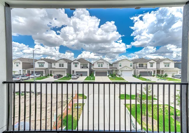Photo 4 of Single family home for sale at 14954 Eagle Feather Dr, Houston, TX 77090 | MLS# 83786985 | Listing updated on 2026-09-18