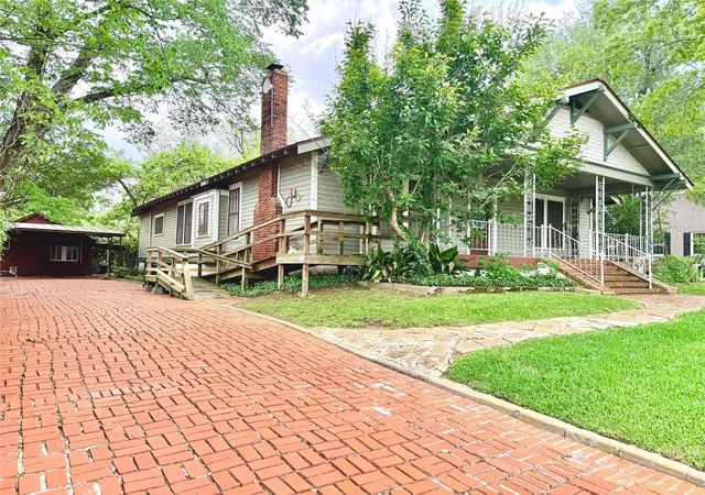 2nd image of 607 W Fox St, Caldwell, TX 77836 | MLS# 50423216