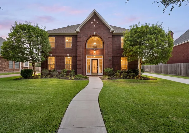 Homes for sale in Sugar Land, TX | 16710 Rustic Colony Dr, Sugar Land, TX 77479 | MLS# 53118577