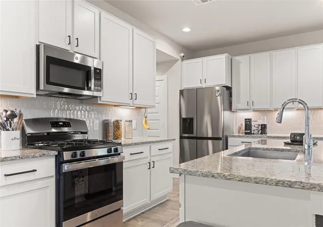 Photo 4 of Single family home for sale at 1831 Cypress Cyn Trl, Conroe, TX 77301 | MLS# 61299538 | Listing updated on 2026-09-20