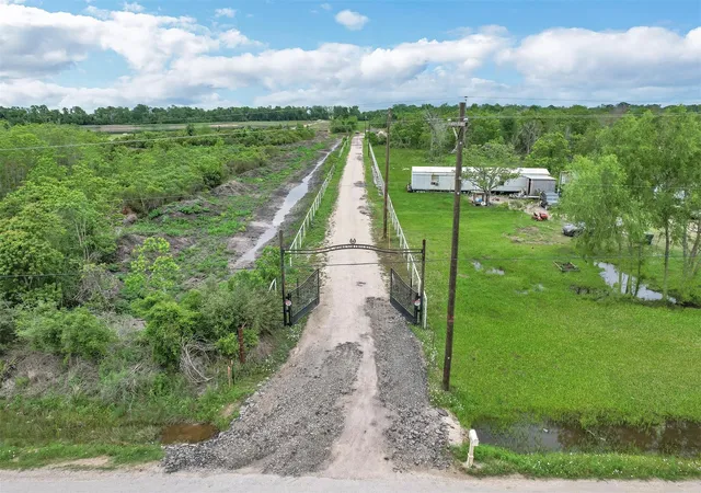 1st image of 1369 County Road 486, Dayton, TX 77535 | MLS# 82143550