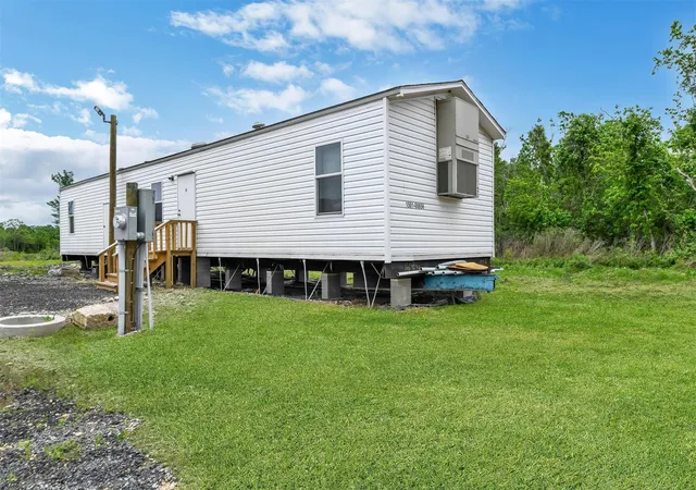 4th image of 1369 County Road 486, Dayton, TX 77535 | MLS# 82143550