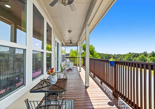Photo 3 of Sale Pending at 1133 E Meyer Rd, Seabrook, TX 77586 | MLS# 13793341 | Listing updated on 2026-09-19