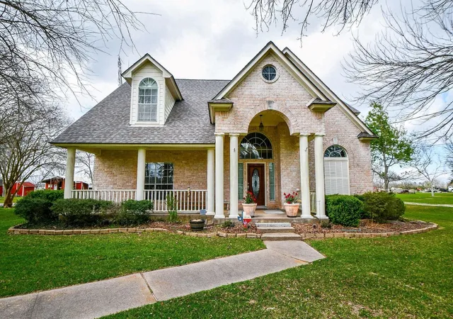 1st image of 10913 N P St, La Porte, TX 77571 | MLS# 30840701