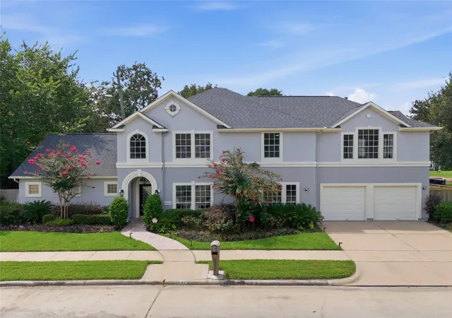 Photo 2 of Single family home for sale at 4042 Glen Cvs Dr, Houston, TX 77021 | MLS# 17143630 | Listing updated on 2026-09-09