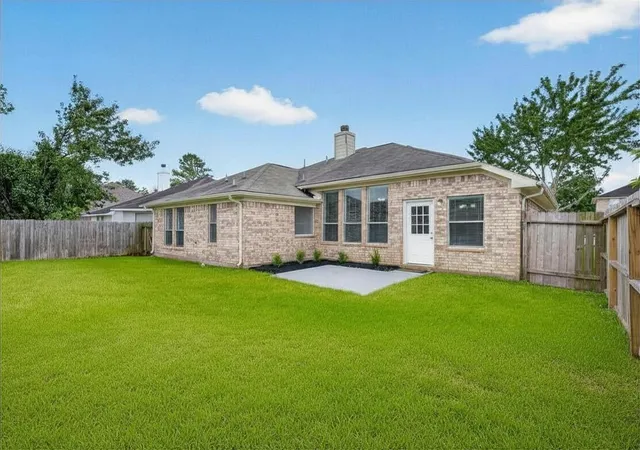 Homes for sale in Pearland, TX | 4915 Lochman Ln, Pearland, TX 77584 | MLS# 3441158