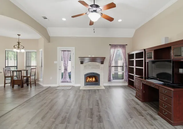 4th image of 1046 Cardinal Dr, Richwood, TX 77566 | MLS# 48368276