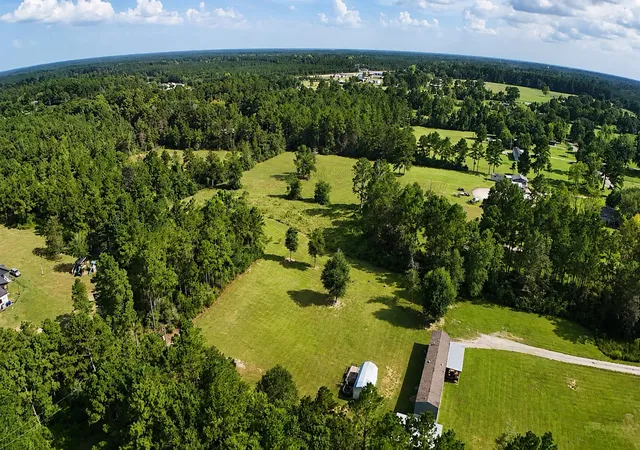 Photo 3 of Sale Pending at 814 County Road 642, Buna, TX 77612 | MLS# 27665288 | Listing updated on 2026-09-15